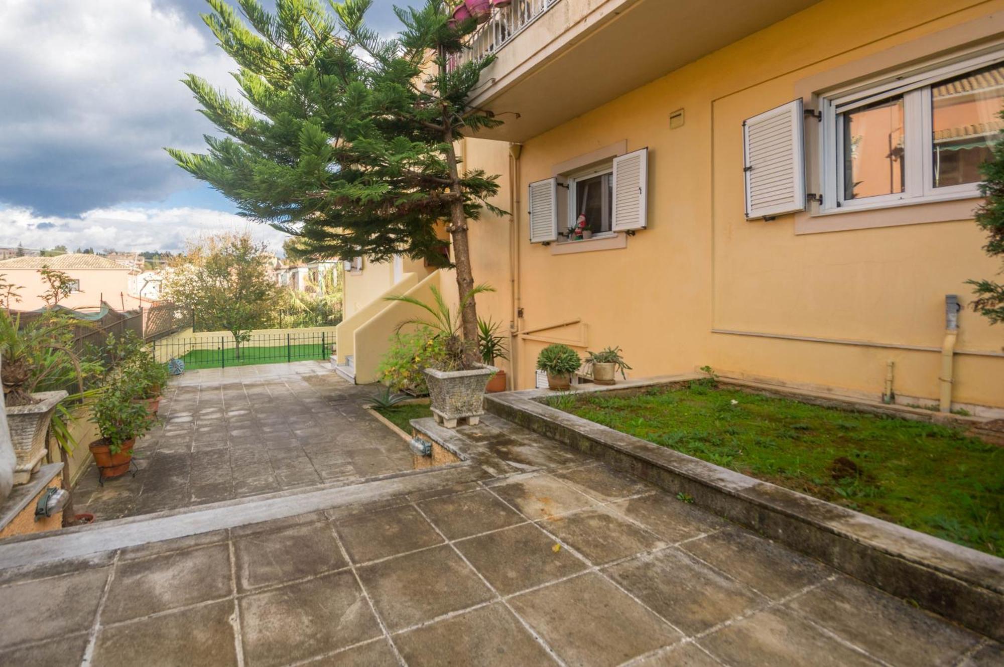 Διωροφη Μεζονετα-2Km Απο Το Κεντρο-Iliana House Apartment Alepou Exterior foto