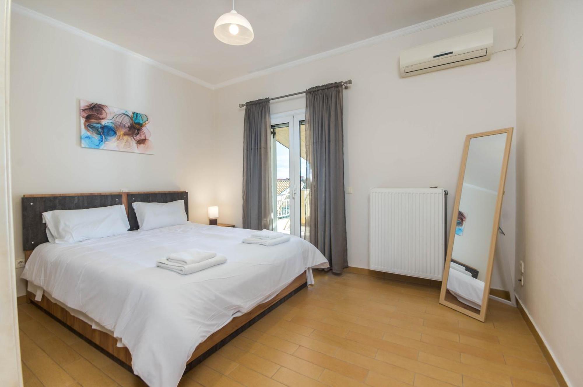 Διωροφη Μεζονετα-2Km Απο Το Κεντρο-Iliana House Apartment Alepou Exterior foto