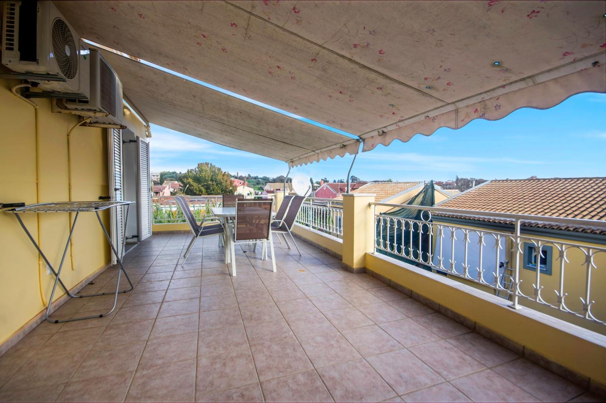 Διωροφη Μεζονετα-2Km Απο Το Κεντρο-Iliana House Apartment Alepou Exterior foto