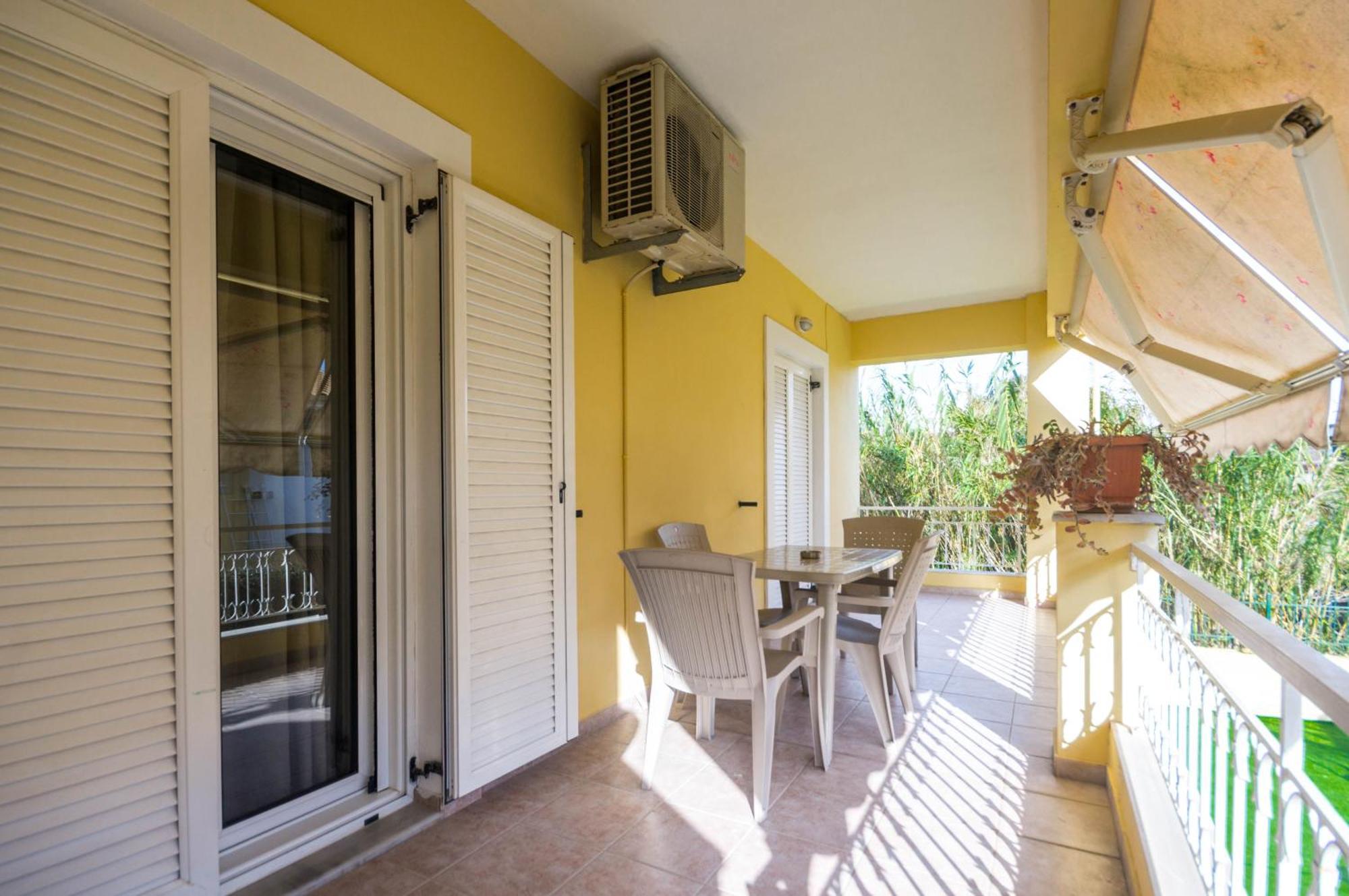 Διωροφη Μεζονετα-2Km Απο Το Κεντρο-Iliana House Apartment Alepou Exterior foto