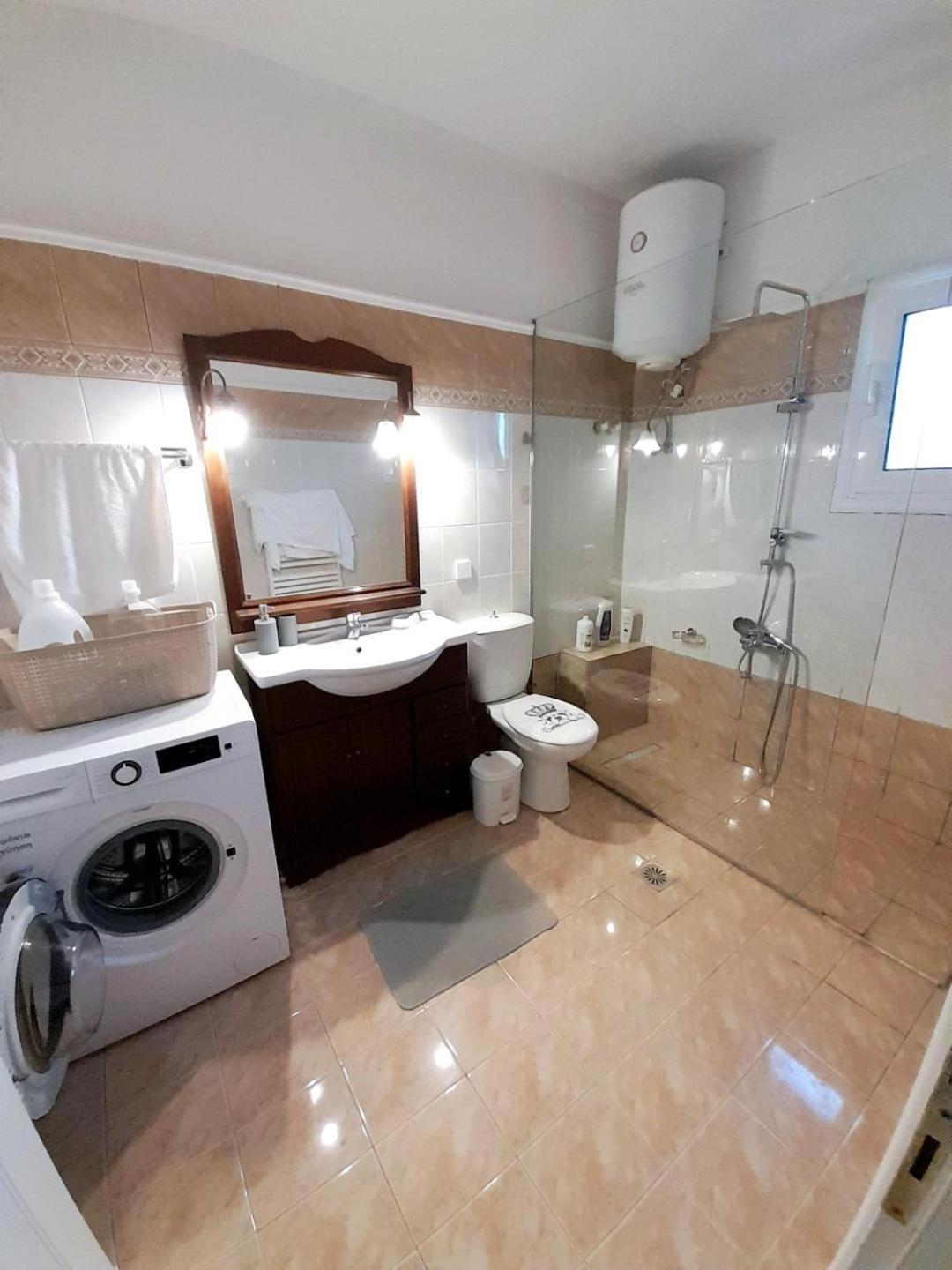 Διωροφη Μεζονετα-2Km Απο Το Κεντρο-Iliana House Apartment Alepou Exterior foto